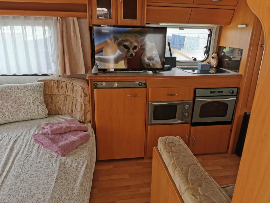 Sea Caravan On The Beach Naousa Dış mekan fotoğraf